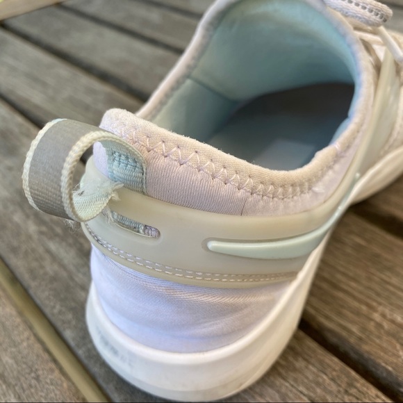 Nike Free Reflective Training Athletic Shoe Size 7 - Picture 12 of 13